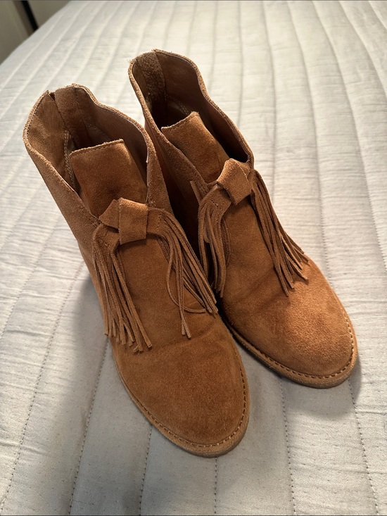 UGG Shoes - UGG Corin genuine Suede tassel booties, size 8.5